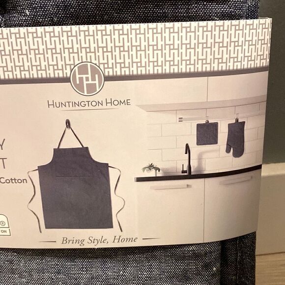 Huntington Home 3 Piece Apron/Potholder Set - Picture 2 of 7